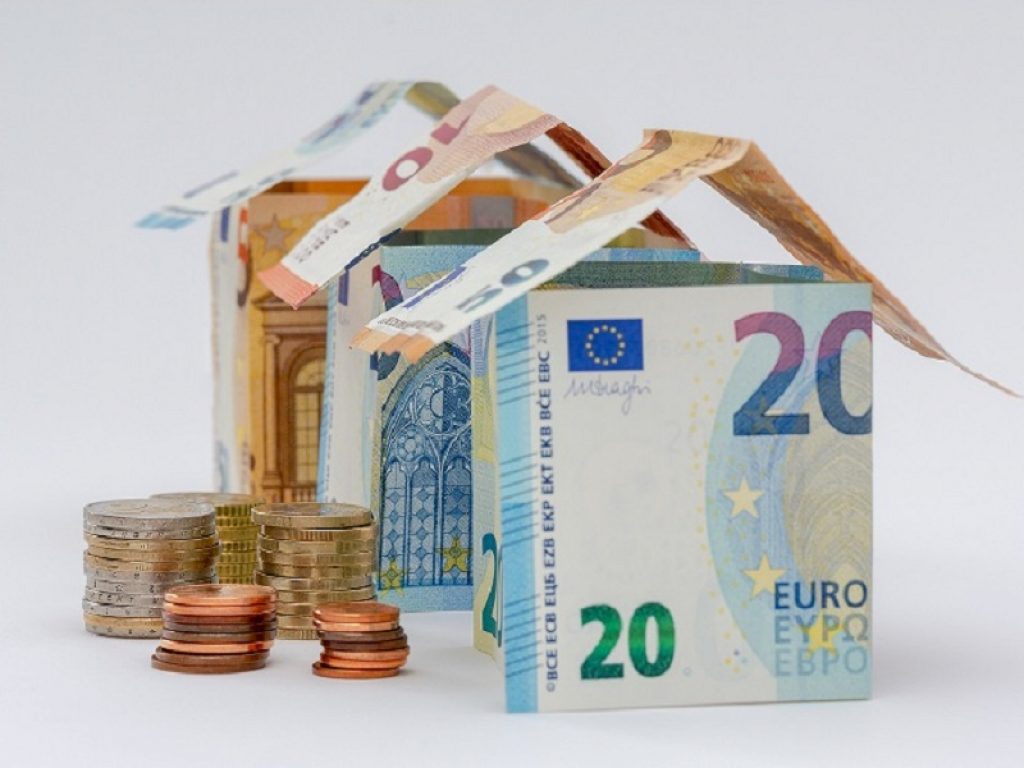 Il Covid abbatte il valore degli immobili richiesti