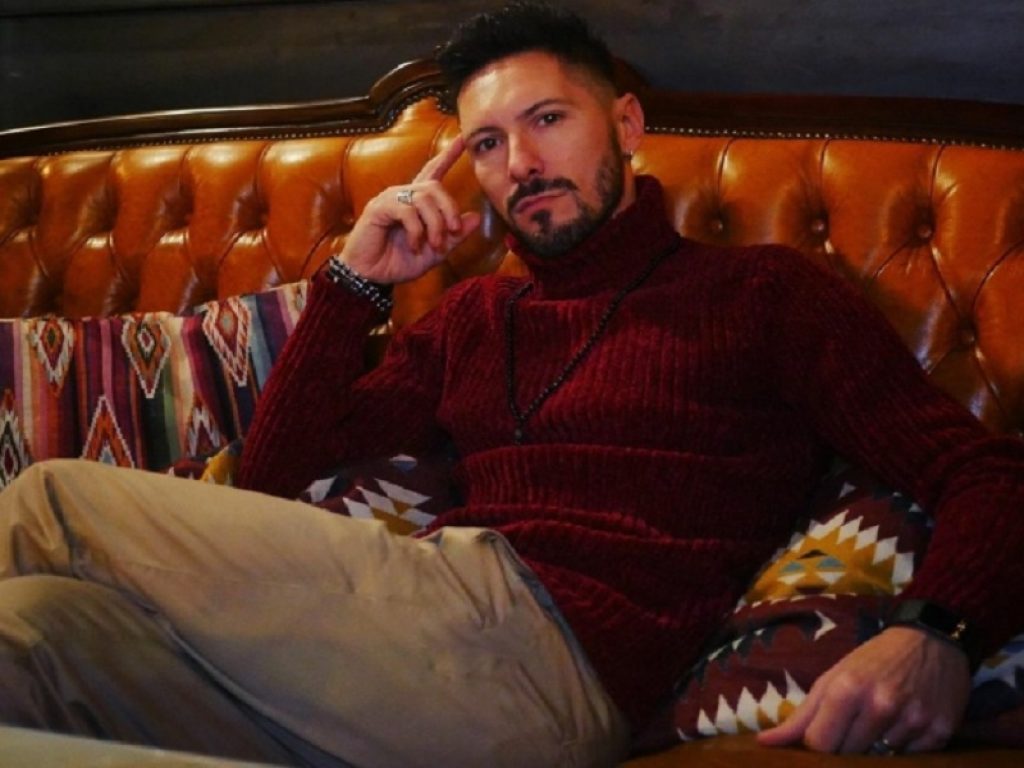 "Paradiso+Inferno" è il nuovo singolo di Alex Torchio