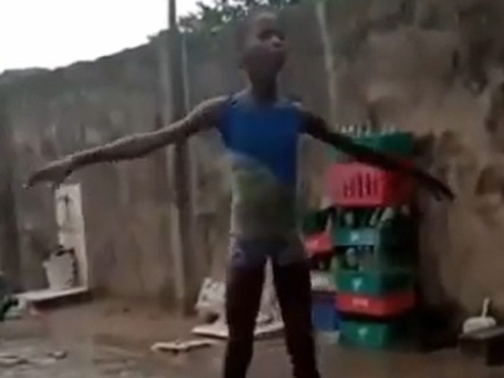 Il video della ballerina nigeriana emoziona Roberto Bolle