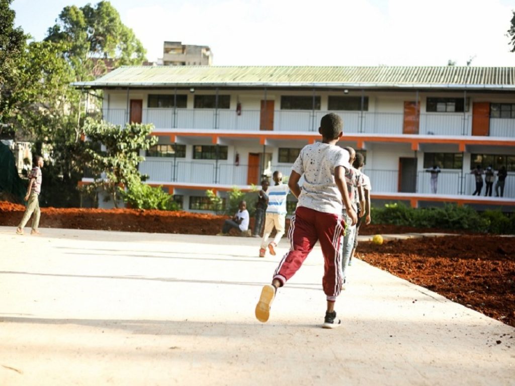 Kenya: la scuola internazionale Still I Rise apre nello slum di Mathare, baraccopoli alla periferia di Nairobi. Nicolò Govoni racconta all’agenzia Dire l’inaugurazione
