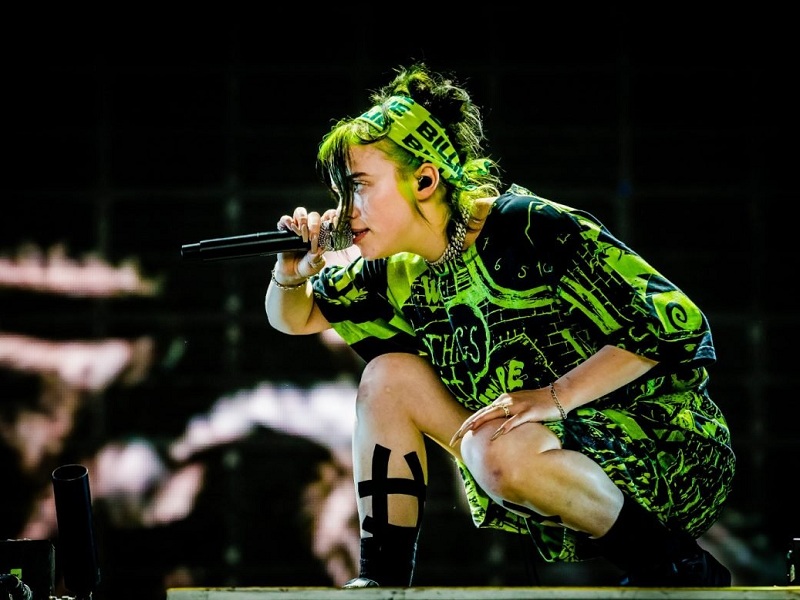 Billie Eilish annuncia il tour mondiale: ecco le date dei concerti. L'artista porterà sul palco il disco di prossima uscita "Happier than ever"