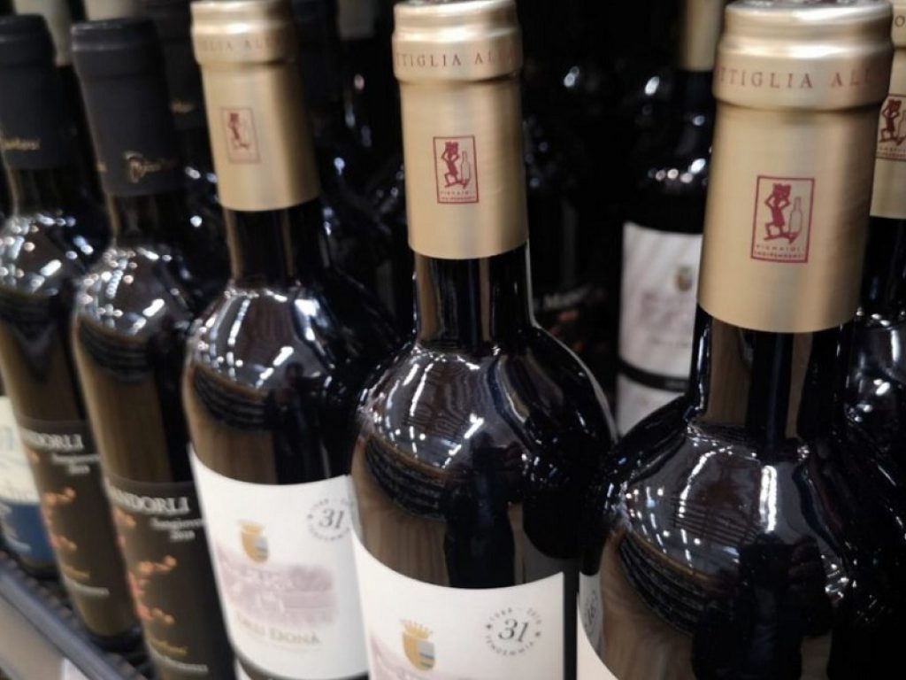 Cambiano i consumi: impennata delle vendite di vino