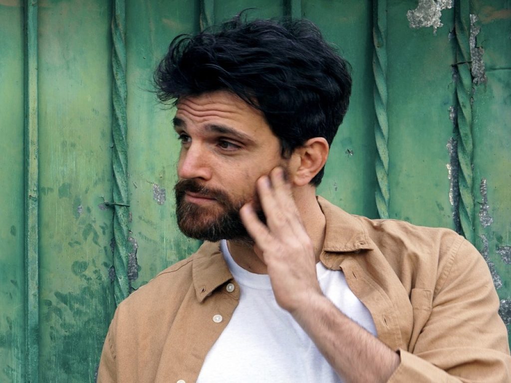 Bova in radio con il singolo "Vanessa Paradiso"