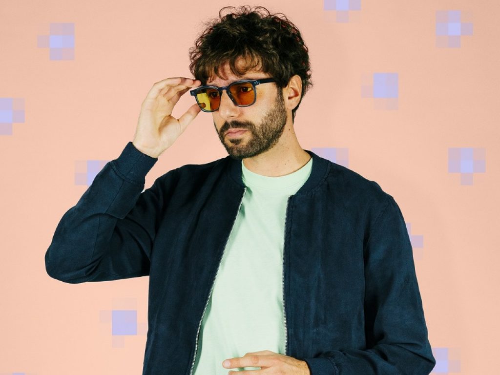 Cimini online su YouTube con "Tirreno Session", il videoclip del mini concerto registrato dall'artista sul Mar Tirreno