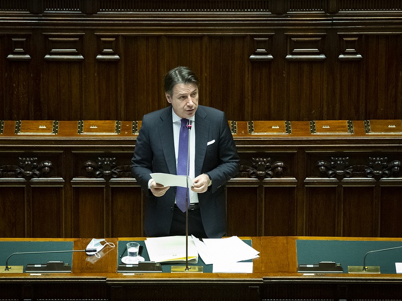 Conte alla Camera lancia un appello ai volenterosi