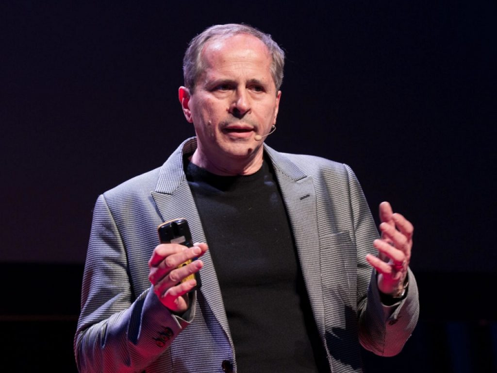 Crisanti vede un'Italia divisa in zone fino a settembre