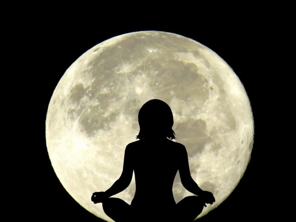 Le fasi lunari possono influenzare il ciclo mestruale