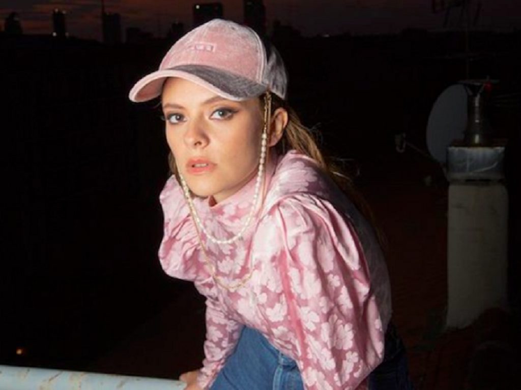 Francesca Michielin anticipa Sanremo con "Cattive stelle"