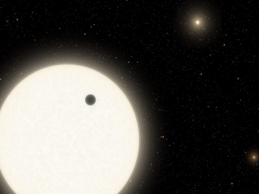 Koi-5Ab è il primo pianeta con tre Soli