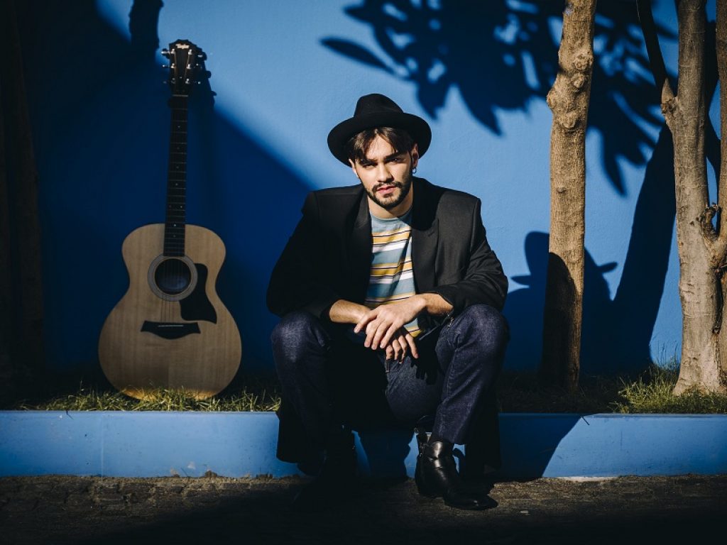 Mannini online con il nuovo singolo "Senza"