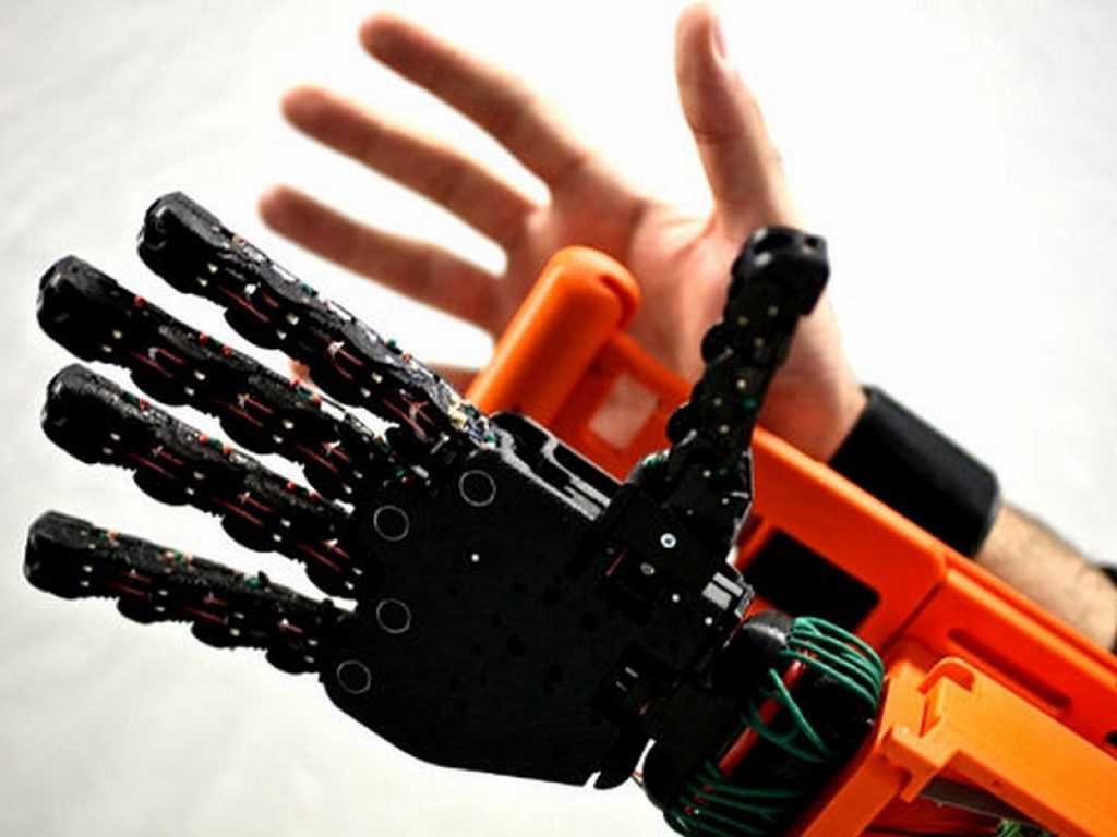 Protesi bioniche: tre progetti per arti superiori amputati