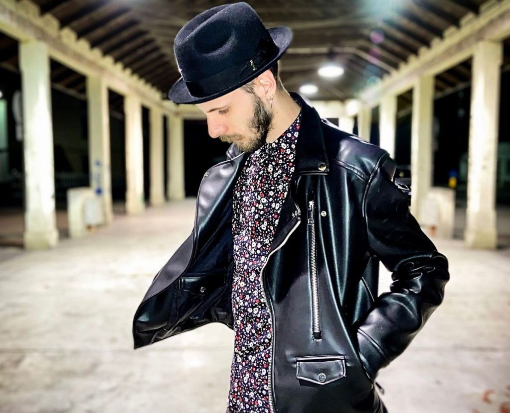 La "Rivoluzione" di Tavo è fuori in digitale