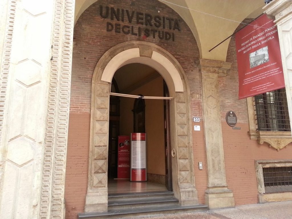Diffusi nomi studenti "disagiati": Link accusa Alma Mater