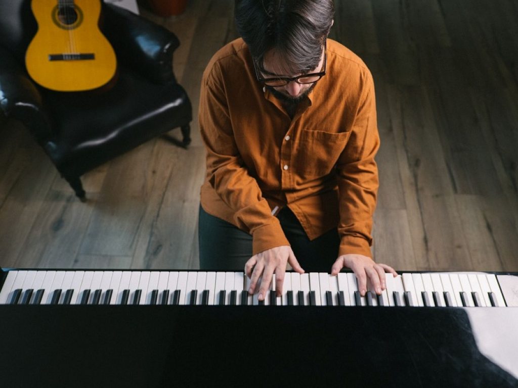 Peppe Lana debutta in radio con "Libertà"