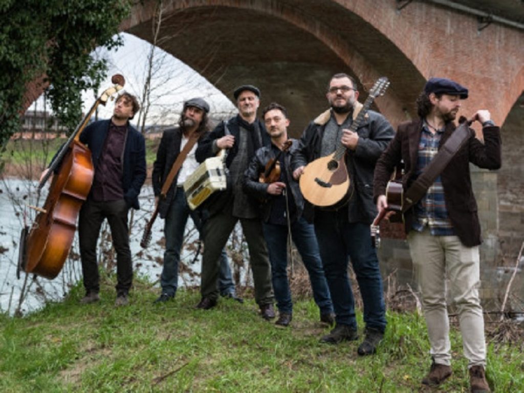 Il pane e la sassata: il nuovo album della Serpe D'Oro