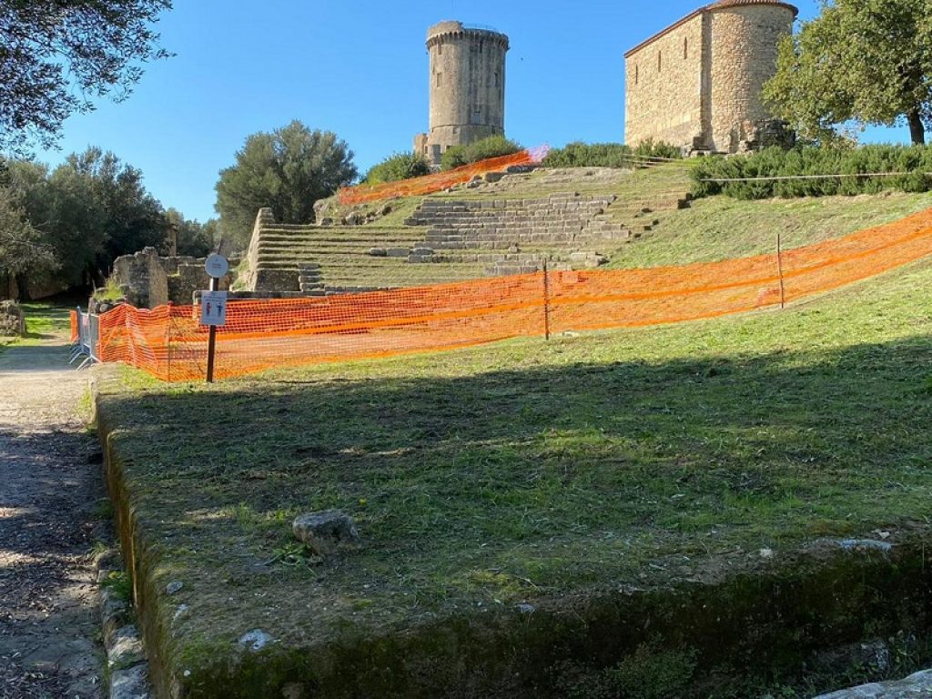 Il cantiere al teatro antico di Velia apre al pubblico