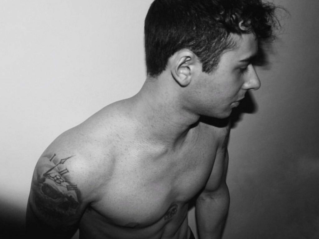 Poet online con la nuova canzone "Due parole"