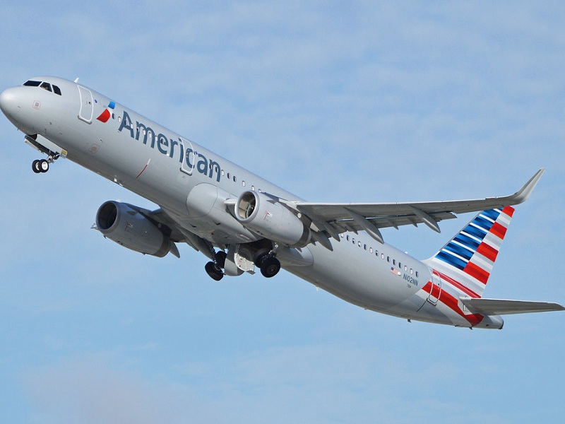 American Airlines conferma avvistamento di un UFO
