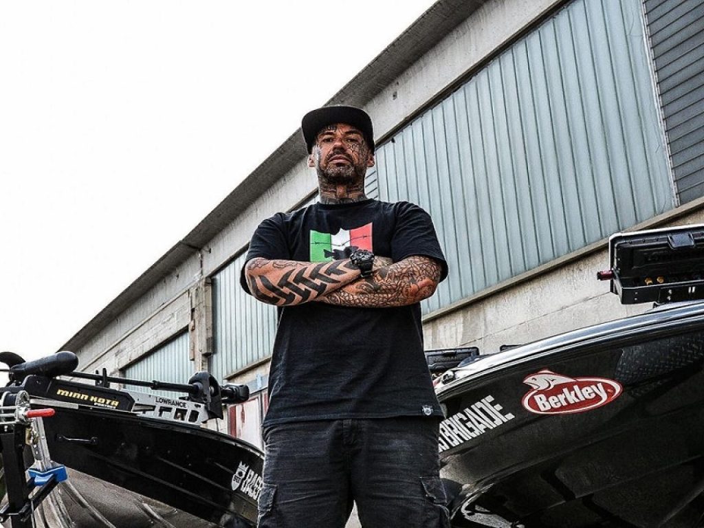 Dj Alessandro Villari dalla musica al bass fishing