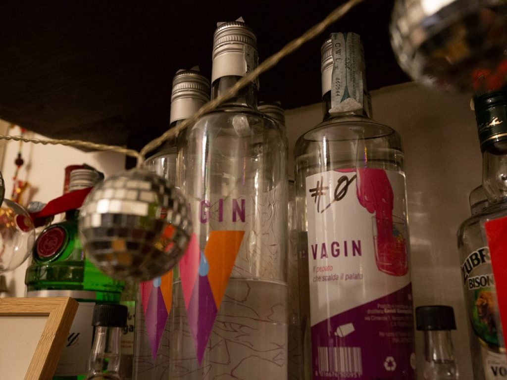 Vagin: a Bologna il gin contro gli stereotipi