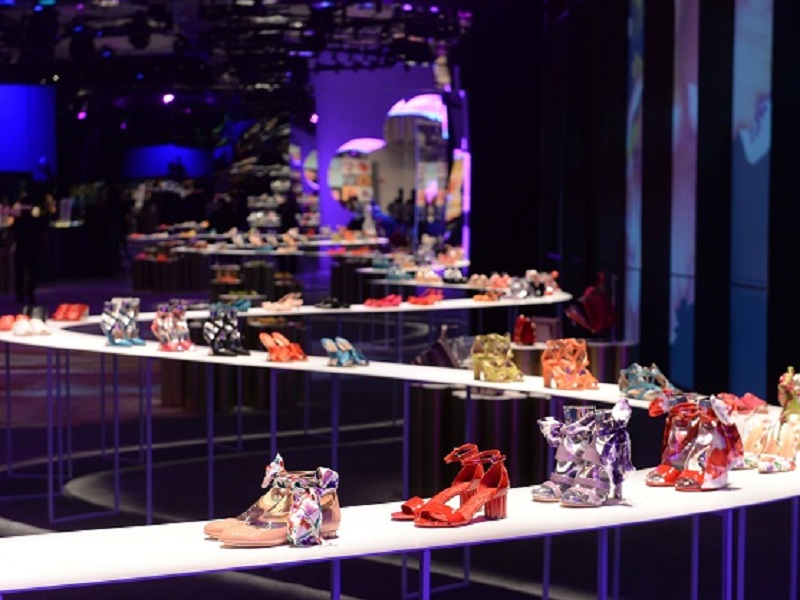 Amazon e Ferragamo uniscono le forze contro i falsi