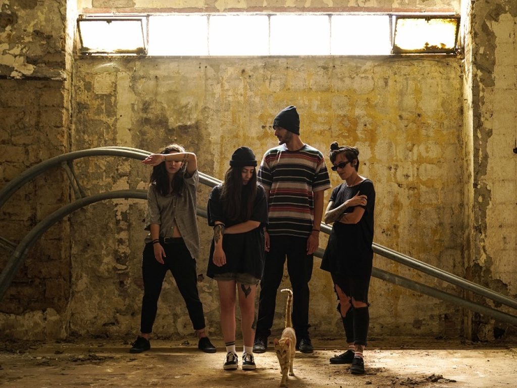 Le Cose Importanti pubblicano "Terra"