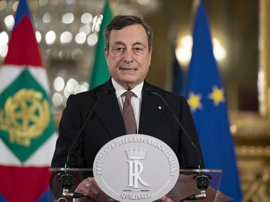 Draghi non percepisce compensi per la carica di Presidente del consiglio: il premier dichiara reddito imponibile derivante dagli incarichi ricoperti in passato per 581.665 euro