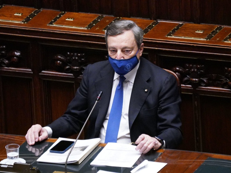 Emergenza migranti, il premier Draghi lancia un appello all'Unione europea per la redistribuzione: "Rimpatrio degli irregolari leva necessaria di governo"