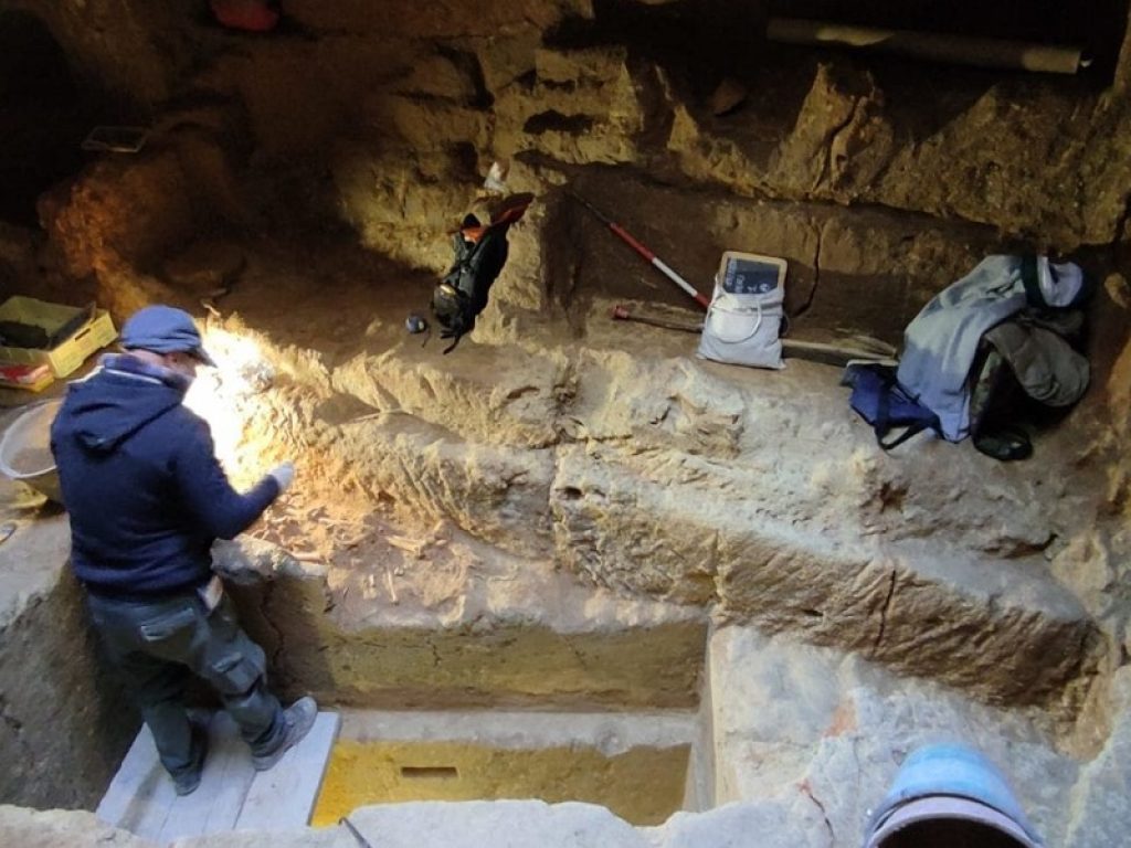 A Marsala scoperta antica necropoli con camere inviolate