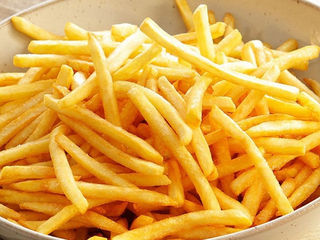 Patatine fritte: più di 6 a porzione fanno male