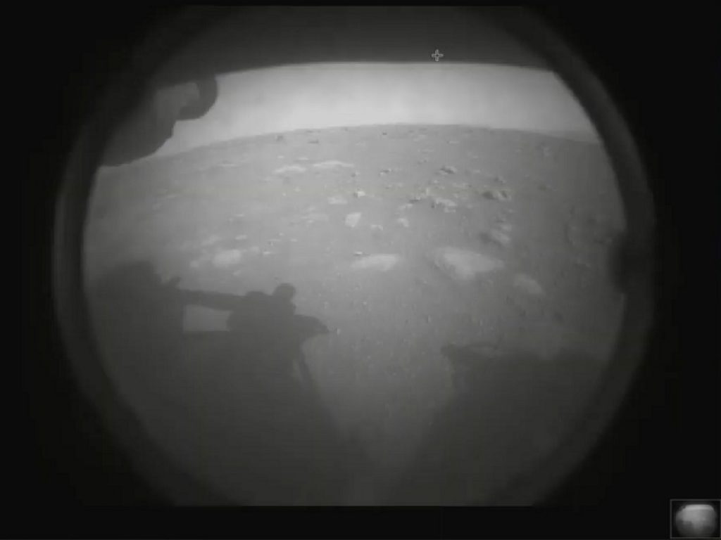 Perseverance è su Marte e invia le prime immagini