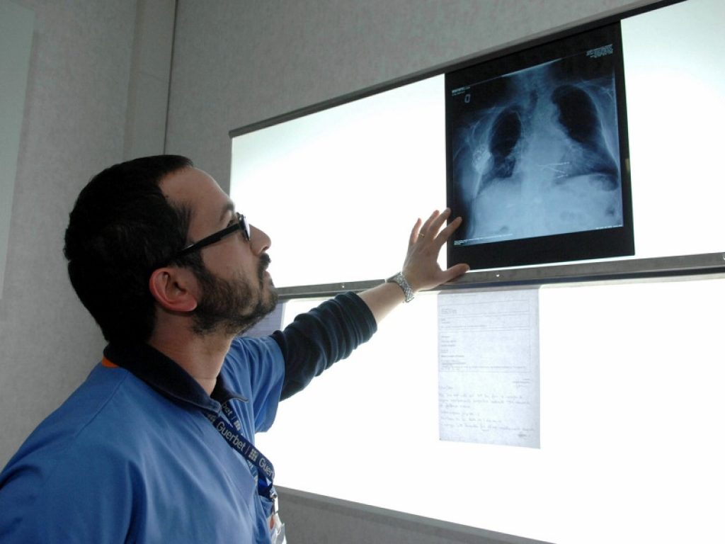 Tumori: con la radiomica si punta a migliorare la diagnosi e personalizzare la terapia. Si possono ricavare informazioni sulla patologia ‘invisibili’ all’occhio umano