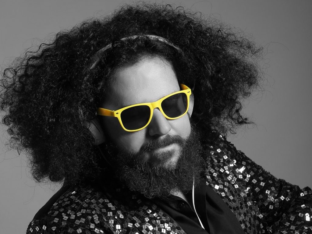 Secchi, Vay e Panico: fuori la nuova versione di "One and One"