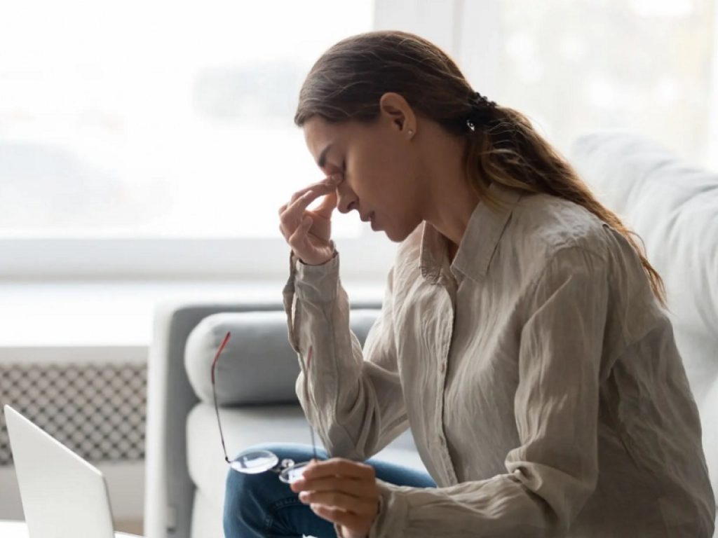 Vertigini, sordità e acufeni: i sintomi della malattia di Menière