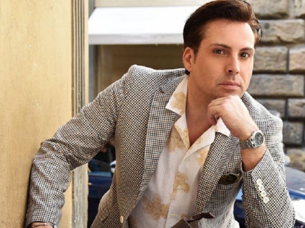 Vincenzo Bucciarelli in libreria con "Sulle ali dell'arte"