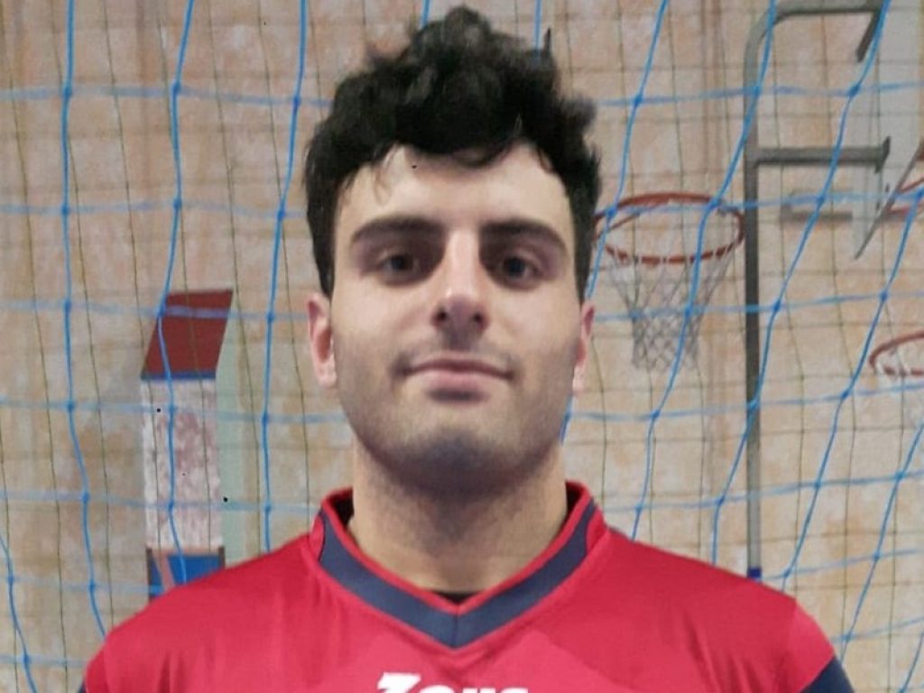 Il giocatore della pallamano Crotone Giuseppe Mariano