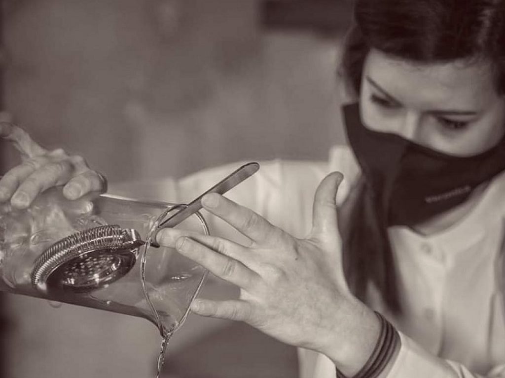 La bartender Veronica Costantino