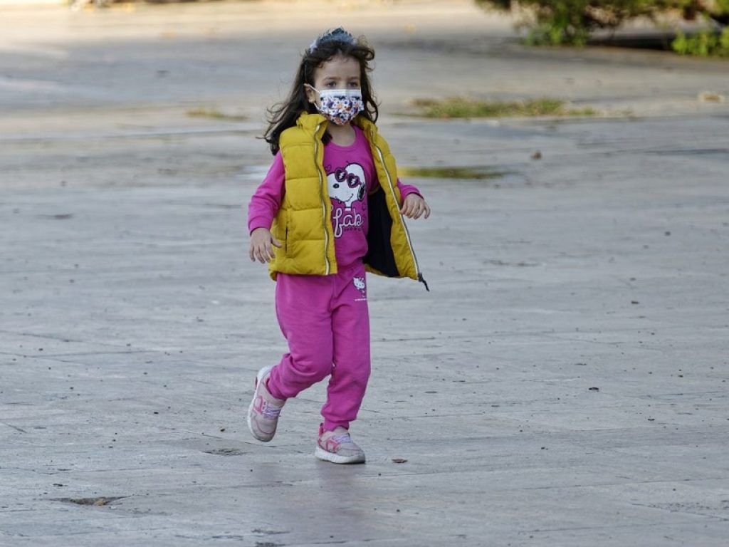 I bambini affetti da forme lievi di Covid-19 sviluppano una risposta anticorpale maggiore e più duratura di quella degli adulti