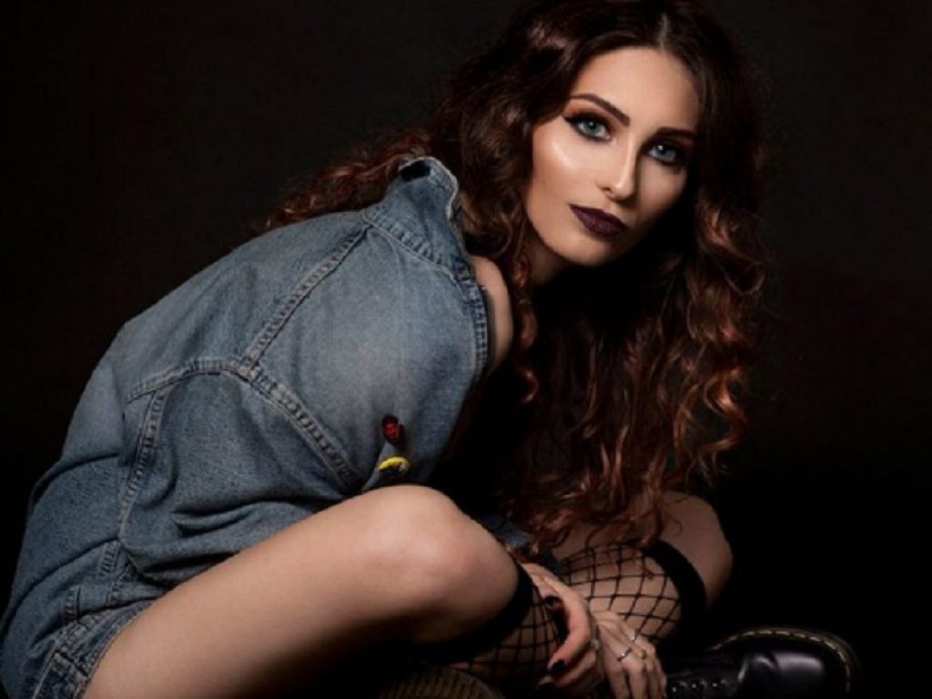 La cantante Chiara Crystal