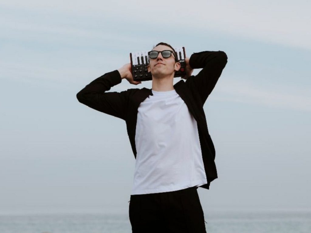 Il Tipo di Jesi torna con il singolo "Libertà"