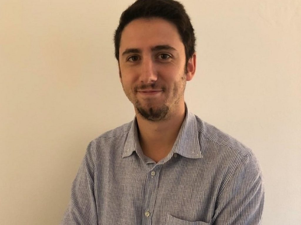 Matteo Serra in libreria con "La storia dei Vigili del Fuoco"