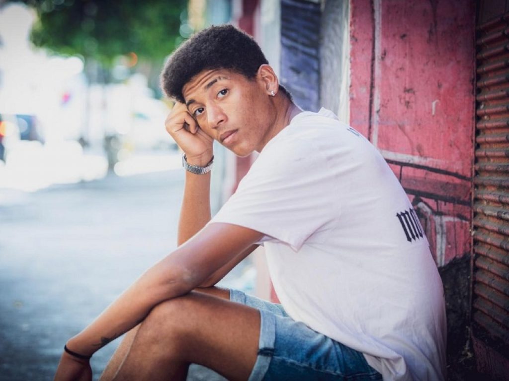 Petross, due nuovi videoclip per il cantante