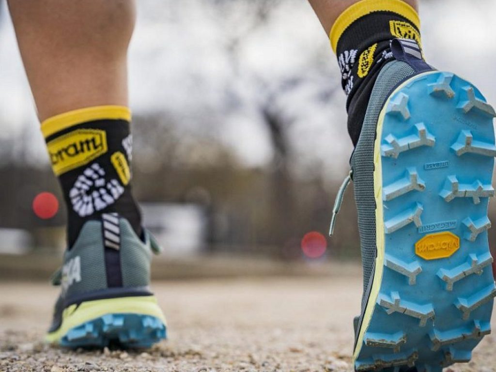 Suole in gomma su scarpe da running della Vibram di Varese