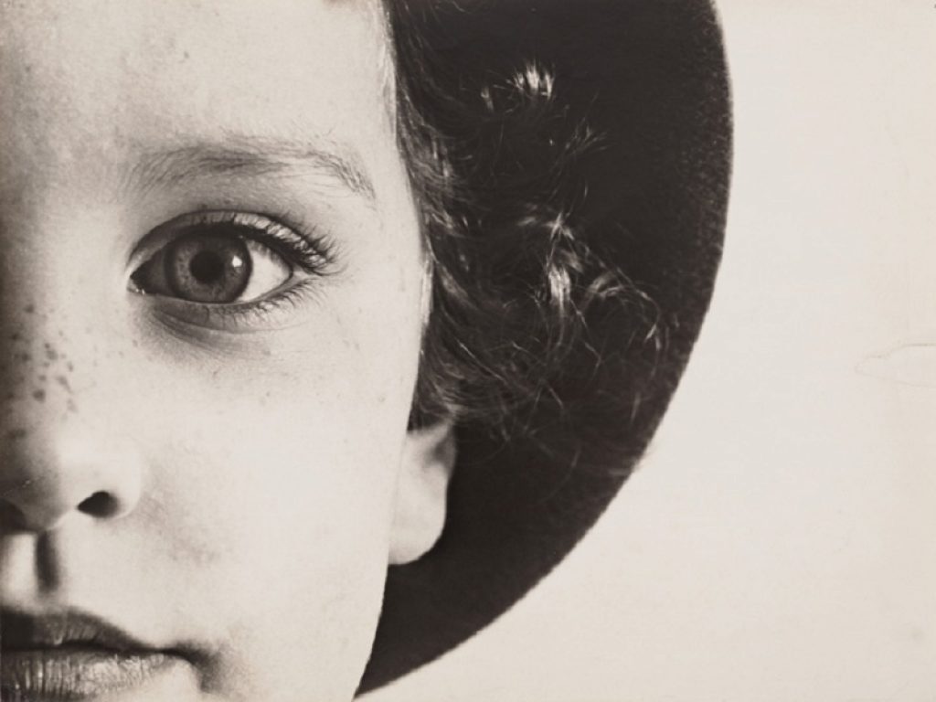 Max Burchartz, Lotte (Eye), 1928, Stampa alla gelatina ai sali d’argento, 30.2 x 40 cm The Museum of Modern Art, New York, Thomas Walther Collection