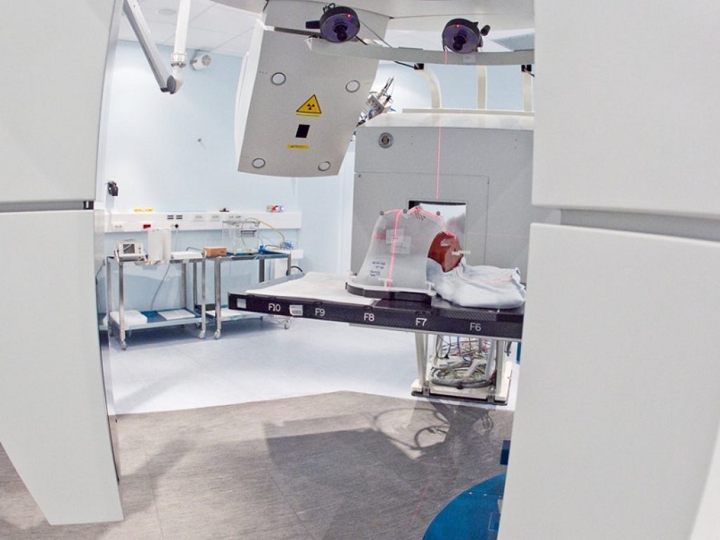 LPA2 apre la strada a nuove prospettive nell'adroterapia per la cura dei tumori: ecco come funziona il sistema messo a punto dal Cnr