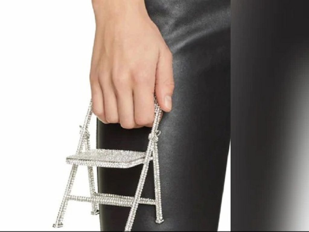 Mini borsa a forma di sedia