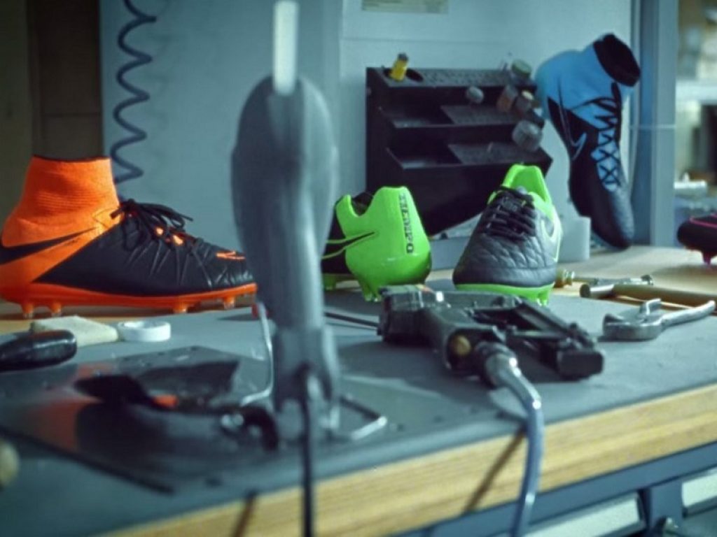 Scarpe da calcio, assocalzaturifici