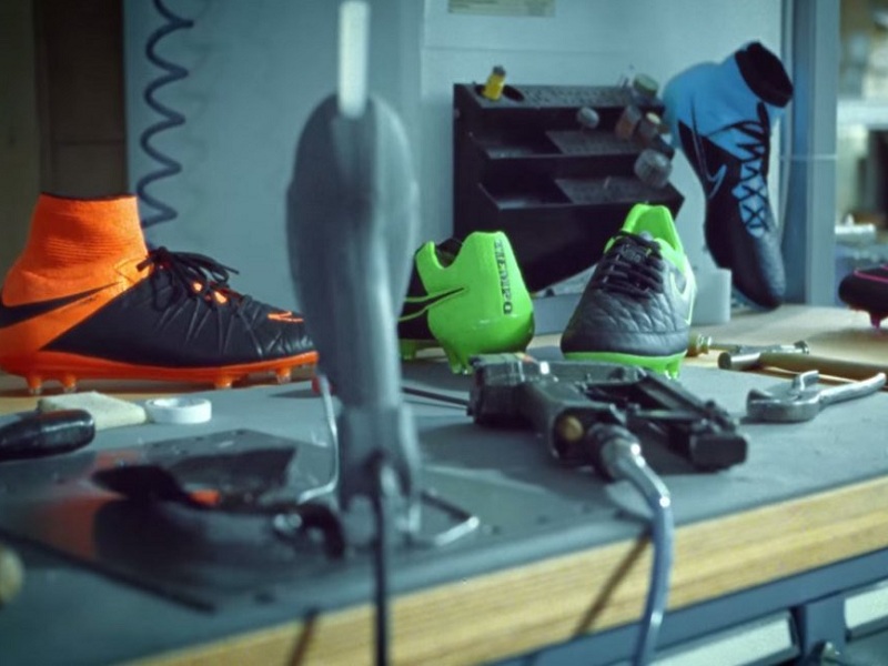 Scarpe da calcio, assocalzaturifici