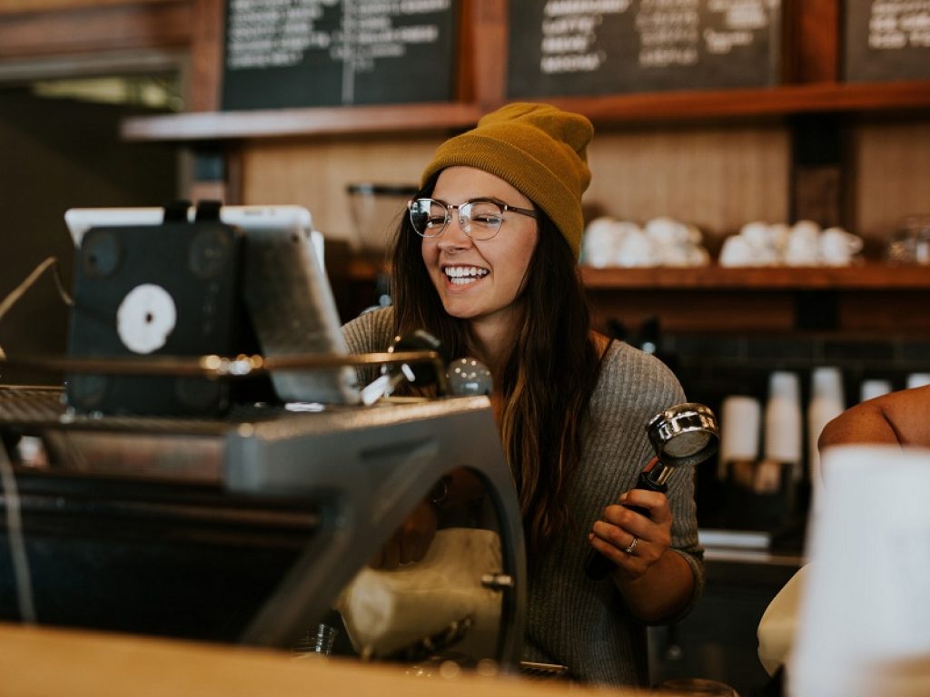 Donna al lavoro, divario retributivo di genere