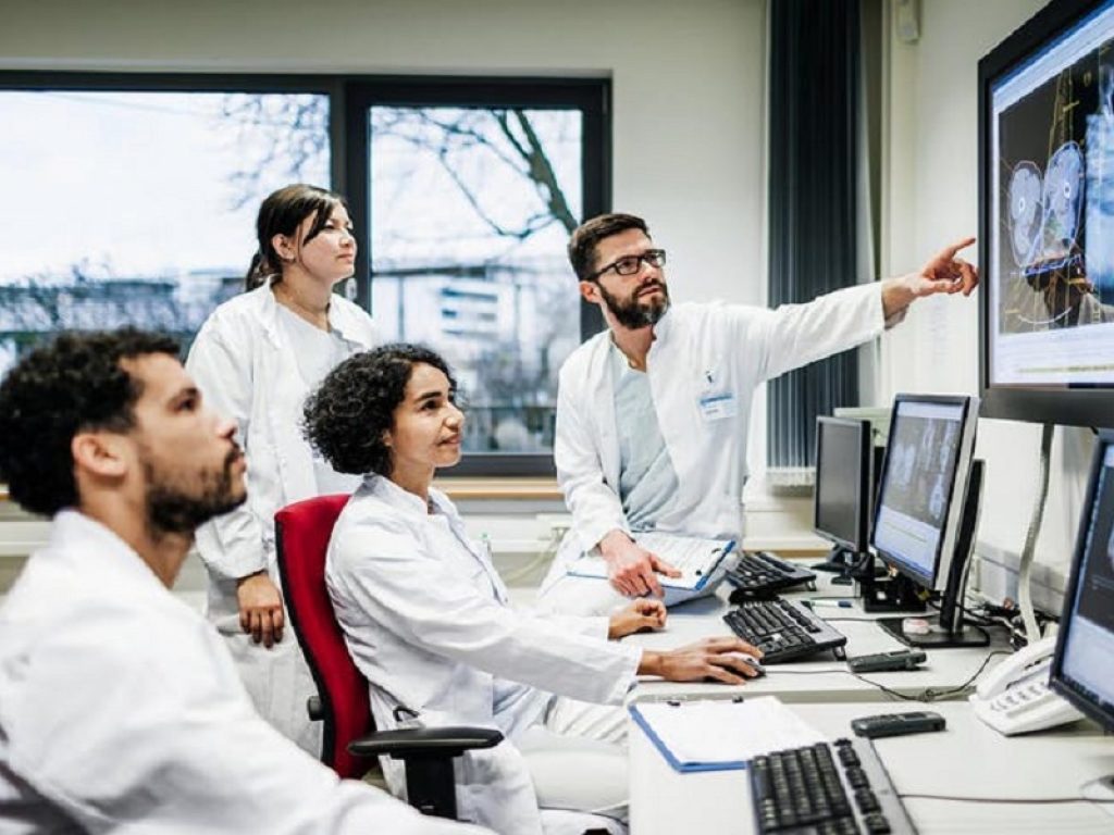 Dal G6 della ricerca un paper sulla "lezione" del Covid-19 e le pandemie del futuro: il problema deve essere affrontato secondo un approccio globale